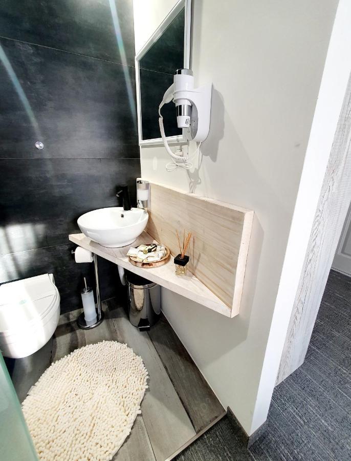 Camere Fiera Verona - Casanostra ภายนอก รูปภาพ