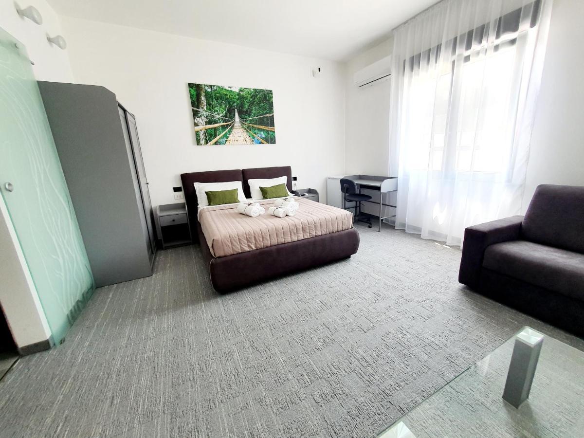 Camere Fiera Verona - Casanostra ภายนอก รูปภาพ
